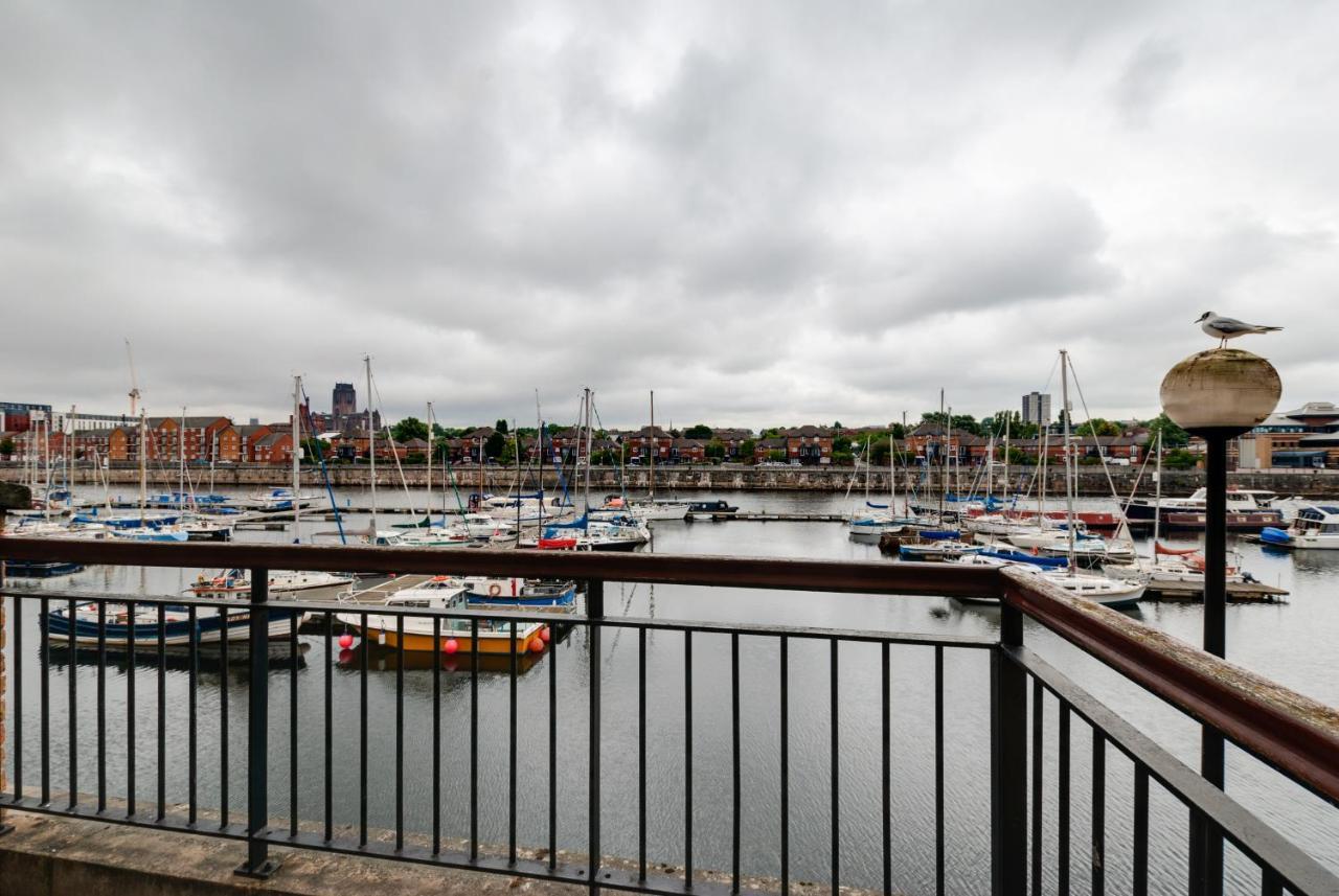 Base Serviced Apartments - The Docks Ливерпуль Экстерьер фото